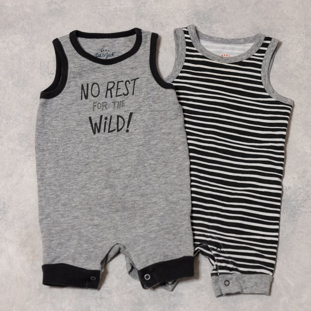 Bundle of two 0-3 month baby boy rompers